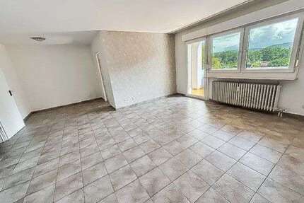 Wohnung zum Kaufen in Kaiserslautern 125.000,00 € 83 m²