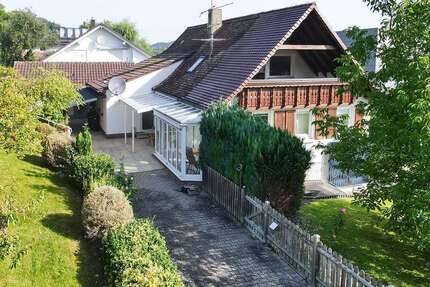 Haus zum Kaufen in Scheer 350.000,00 € 128.26 m²