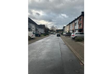 Erstbezug schöne helle DG Wohnung - Gelsenkirchen Gelsenkirchen-West