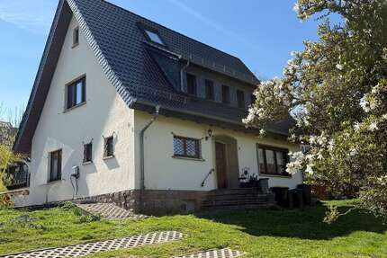 Haus zum Kaufen in Witzenhausen 245.000,00 € 167 m²
