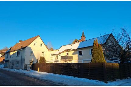 Wohnen & Einnahmen kombinieren! MfH in Top-Lage - Braunlage