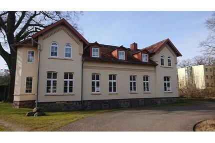 Büroräume am Stadtrand von Ludwigslust mit viel Grün