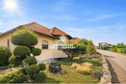 Haus zum Kaufen in Hördt 829.000,00 € 275 m²