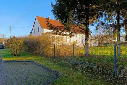 Haus zum Kaufen in Thallwitz 178.000,00 € 270 m²