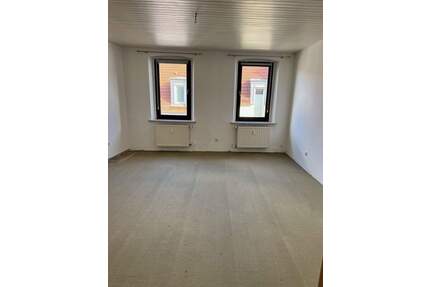 Großzügige 2 - Zimmerwohnung mit Balkon im Zentrum von Schweinfurt