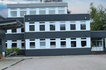 Büro in Bad Neuenahr 1.690,00 € 243 m²