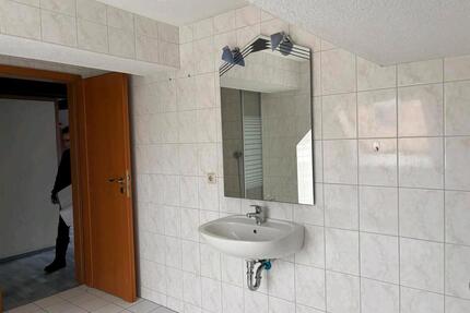 Dachgeschosswohnung - 406,00&nbsp;EUR Kaltmiete, ca.&nbsp; 47,00&nbsp;m&sup2; in Staßfurt (PLZ: 39418)