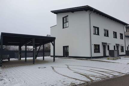 ... VERKAUFT !!! ... * ERSTBEZUG * - Gemütliches REIHEN-END-HAUS mit DACHTERRASSE - Waldkraiburg