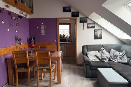 Charmante 3-Zimmer-Dachgeschosswohnung in ruhigem 6-Parteien-Haus - Oedheim