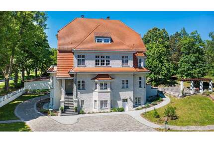 Haus zum Kaufen in FürstenbergHavel 1.950.000,00 € 542 m² - Fürstenberg/Havel