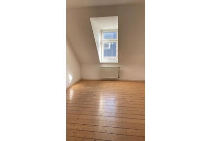 Schöne Dachgeschoss Altbauwohnung - Wuppertal Gemarkung Barmen