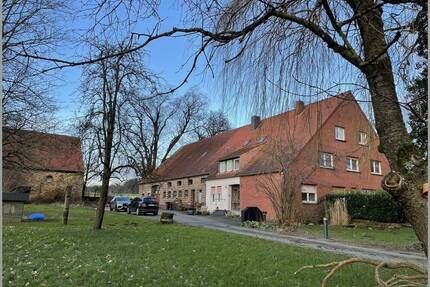 Resthof in Alleinlage - Nähe Osnabrück mit 3 Wohnungen - Belm-Powe