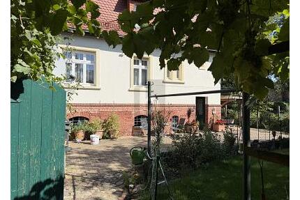 MEHRGENERATIONENHAUS ODER FAMILIENIDYLL - Beeskow