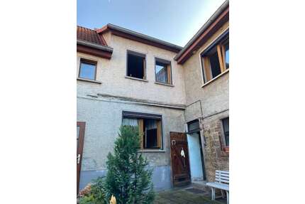 Haus zum Kaufen in Roßleben-Wiehe 120.000,00 € 140 m²
