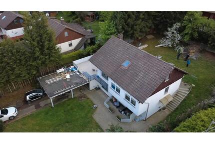 Haus mit großem Grundstück - 400.000,00&nbsp;EUR Kaufpreis, ca.&nbsp; 240,00&nbsp;m&sup2; in Löffingen (PLZ: 79843)