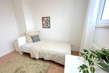 Ein Zimmer frei in unserer 3er-WG – Luthmerstraße 53, Frankfurt am Main