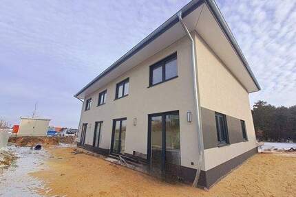 Hier entsteht Ihr neues Zuhause! Traumhaftes Familiendomizil mit modernen und durchdachten Details! - Brandenburg an der Havel / Neuschmerzke Neustadt
