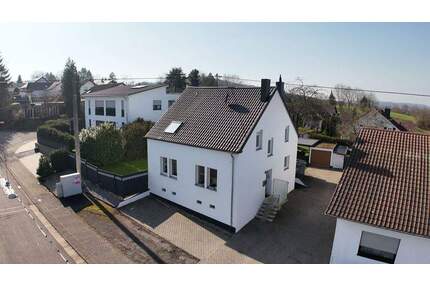 Freistehendes EFH mit großem Garten, Terrasse & Erweiterungspotenzial - saniert, neue Heizung (2023) - Lebach