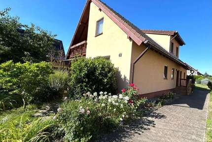 Haus zum Kaufen in Priestewitz 321.500,00 € 216 m²
