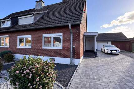 MeinRaum... Wohlfühlen garantiert - Lassen Sie sich überraschen! Doppelhaushälfte mit Terrasse, großem Garten, Garage und Stellplätzen in Erkelenz