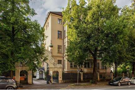 Wohnung zum Mieten in Augsburg 3.900,00 € 321 m²