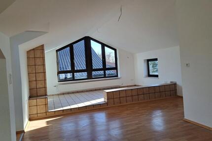 Großz., sonnige 2,5 - 3Zimmer-DG -Wohnung in Bietigheim-Bissingen