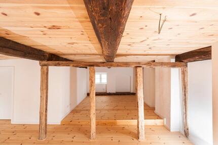 großzügige 4 Zimmer Wohnung - 1.050,00&nbsp;EUR Kaltmiete, ca.&nbsp; 117,45&nbsp;m&sup2; in Güstrow (PLZ: 18273)