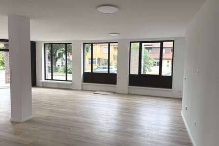 Wohnung zum Mieten in Kuchen 1.100,00 € 147 m²