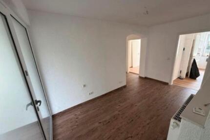 6 Zimmer Wohnung zu vermieten - 1.300,00&nbsp;EUR Kaltmiete, ca.&nbsp; 145,00&nbsp;m&sup2; in Nienhagen (PLZ: 29336)