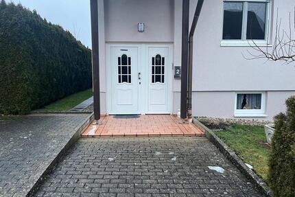 Helle 90 m² Wohnung mit EBK & Garage - sofort verfügbar - Rosenberg