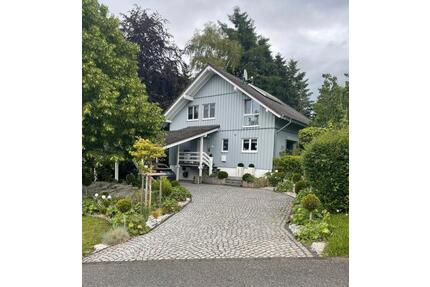 Traumhafte Pferdeimmobilie mit 210m² Wohnhaus - Jünkerath