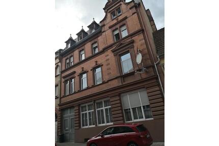 Zentrale 4-Zimmer-DG-Wohnung plus Küche, Bad und WC in NeustadtW - Neustadt an der Weinstraße