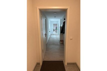 Mod. 4-Zimmer-Wohnung mit 50 m² Terrasse - Nachmieter ab 01.08.26 - Oberhausen Biefang