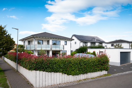 Haus zum Kaufen in Singen 1.050.000,00 € 252 m²