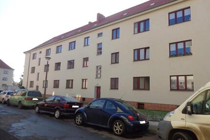 Schöne helle 3-Zimmerwohnung mit Einbauküche - Magdeburg Neue Neustadt