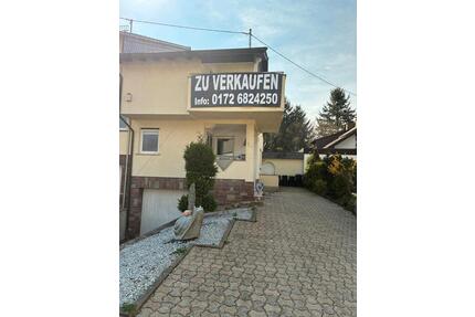 Modernes hochwertiges Einfamilienhaus - Schwalbach