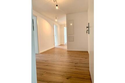 Ebenerdige, kernsanierte 110m² Wohnung in Engelskirchen