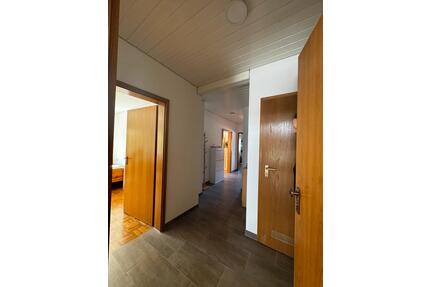 Provisionsfrei! 2,5 Zi-Whg mit Stellplatz und Garten in Pliezhaus - Pliezhausen