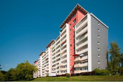 Geräumige 3-Zimmer-Wohnung mit Dusche + Wanne + Balkon + Aufzug - Chemnitz Markersdorf