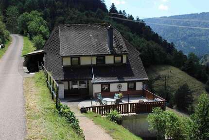Haus zum Kaufen in Gütenbach 390.000,00 € 186 m²