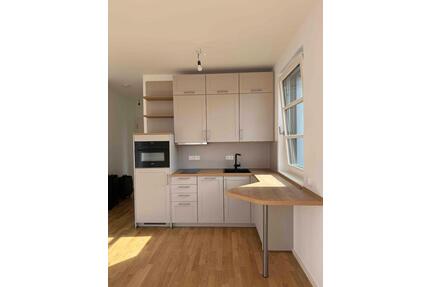 Sonniges Studio mit Balkon & Weitblick! Bezugsfrei ab 01.06! - Berlin Tempelhof-Schöneberg