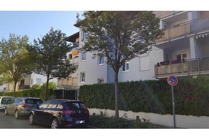 ab 01.08. * Schöne 2 Zi.-Whg. mit Terrasse, offener Küche, Laminat, Bad mit Dusche * - Leipzig Nord