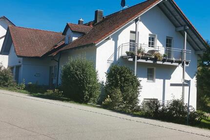 Dachgeschoßwohnung in einem 2 Famileinhaus - Fraunberg