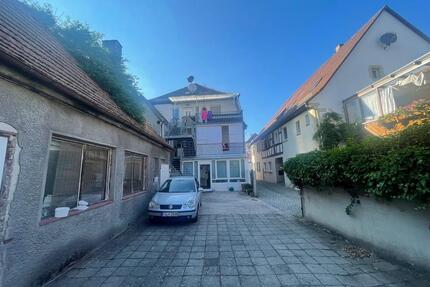 Mehrfamilienhaus - 460.000,00&nbsp;EUR Kaufpreis, ca.&nbsp; 450,00&nbsp;m&sup2; in Markt Erlbach (PLZ: 91459)