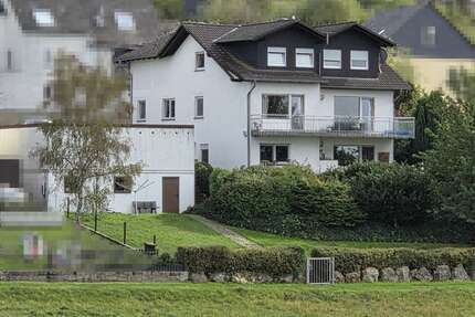 Haus zum Kaufen in Biebrich 349.000,00 € 268.17 m²
