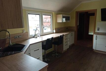 Zu vermieten - Wohnung 3 Zimmer Küche Bad Badewanne Beerfelden - Oberzent
