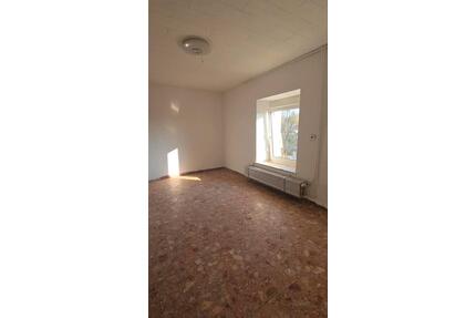 3-Zimmer,Küche, Bad, Abstellkammer Wohnung mit Stellplatz - Bitburg