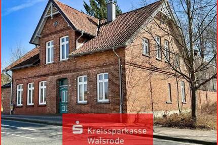 Großes Wohnhaus mit viel Entwicklungspotenzial in zentraler Lage von Walsrode