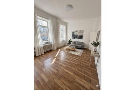 Modernisierte Lichtdurchflutete 2,5 ZKB mit Garten - Bremerhaven Geestemünde