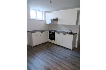 WG - Wohnung für 5 Personen - 300,00&nbsp;EUR Kaltmiete, ca.&nbsp; 120,00&nbsp;m&sup2; in Konradsreuth (PLZ: 95176)